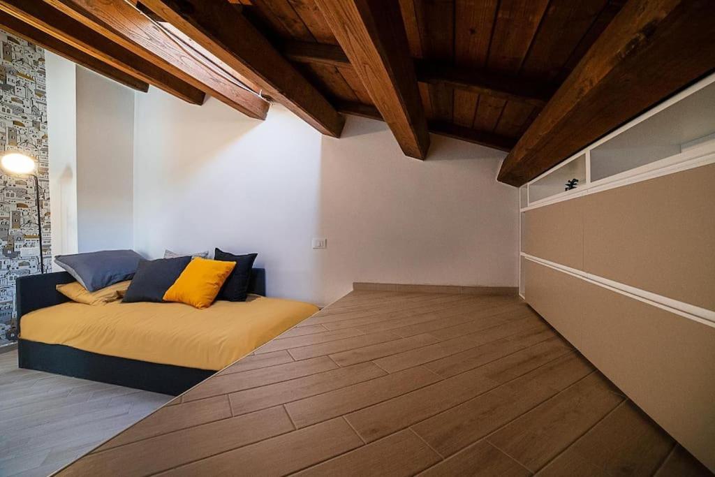 Appartamento Elegante E Moderno A 100 M Dal Duomo L'Aquila Exterior photo